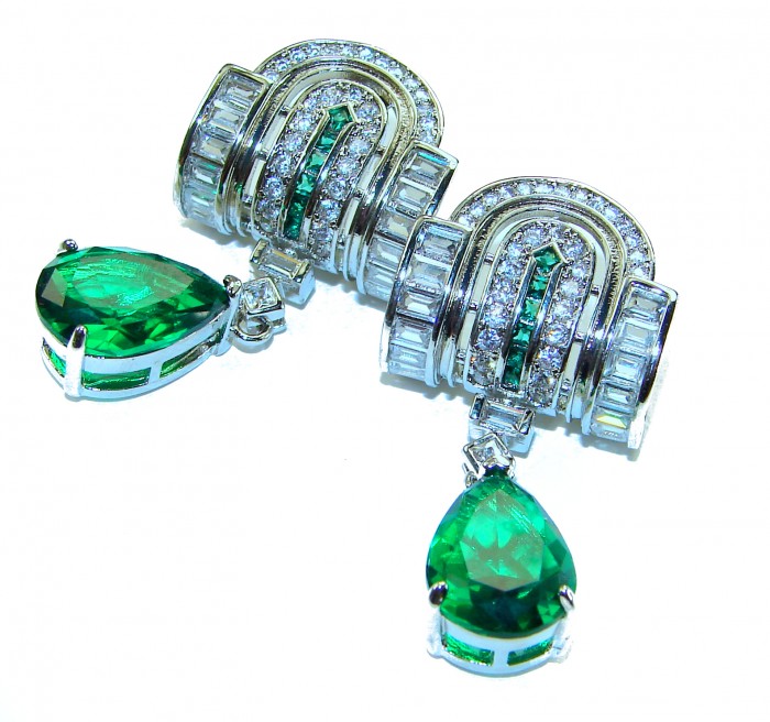Art Deco - Very Unique 10.5 carat Colombian Emerald .925 Sterling Silver handcrafted earrings - Art Deco earrings with emeralds and diamonds, close-up view.
