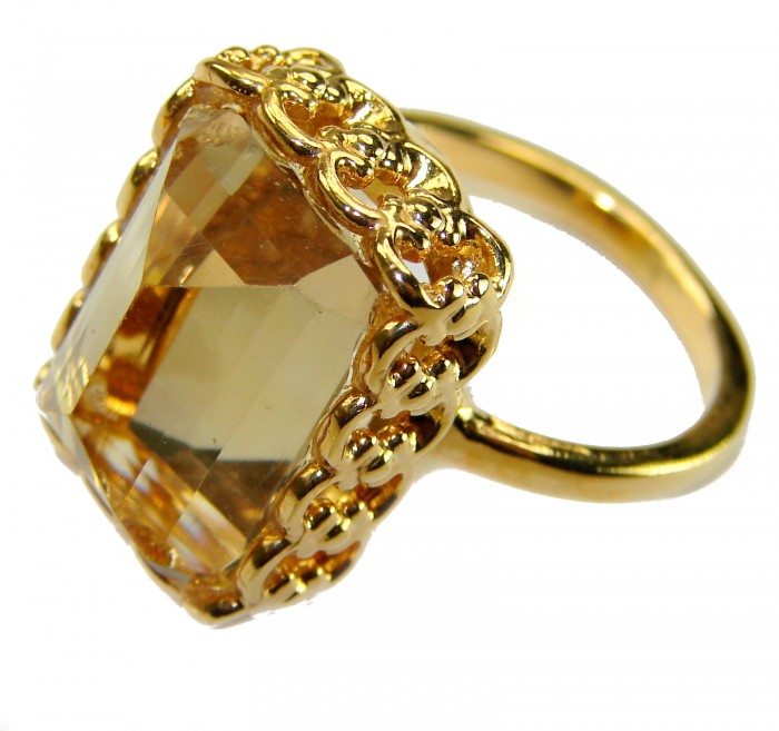 18.8 carat Genuine Lemon Quartz 14K Gold over .925 Sterling Silver handcrafted ring size 9 1/4 - Close-up of 18.8 carat lemon quartz ring in 14K gold over sterling silver