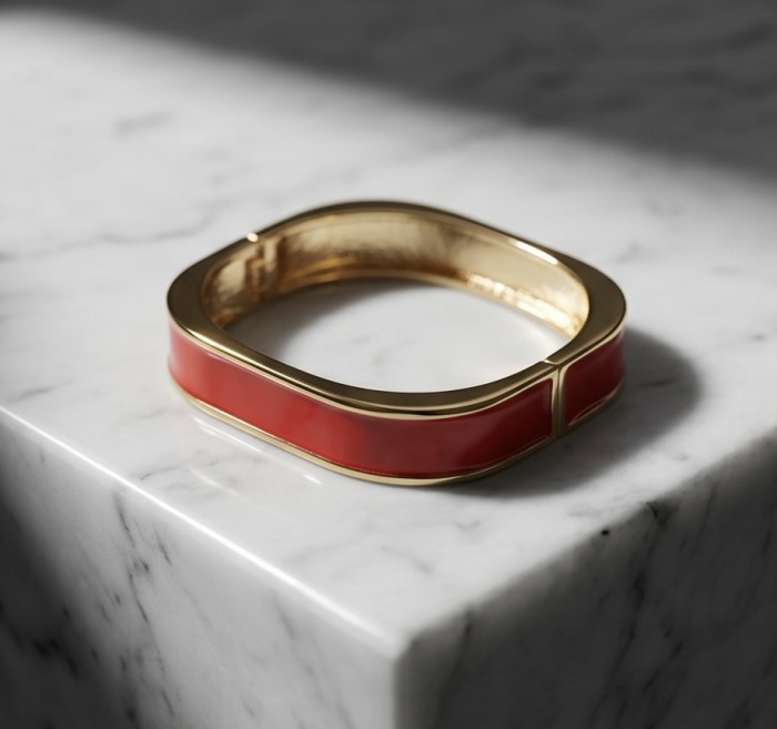 Lovely Red Enamel Vintage style Luxurious Golden Hinge Bangle Bracelet - photo 4