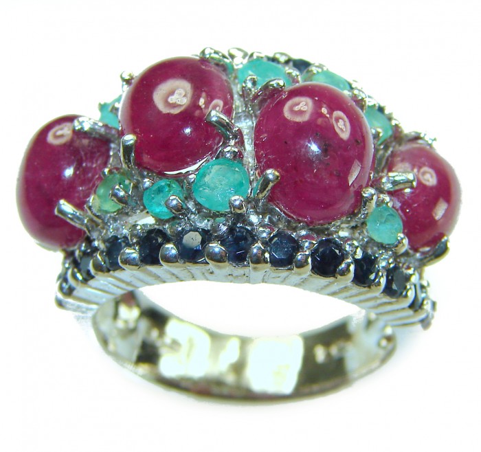 Precious natural Kashmir Ruby rhodium over .925 Sterling Silver handmade ring size 8 - Close-up of a Kashmir Ruby ring with rhodium over .925 Sterling Silver