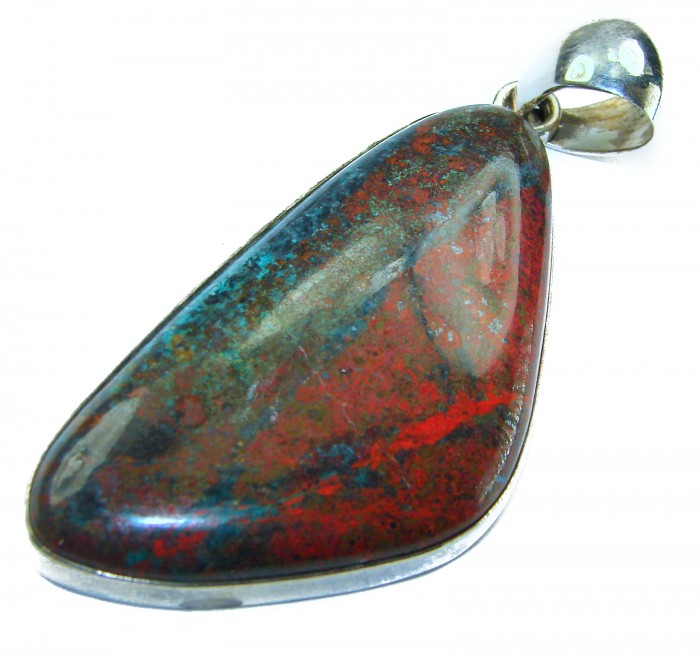 Unique Natural Large Bloostone .925 Sterling Silver handmade Pendant - Close-up of a large Bloodstone pendant with silver setting