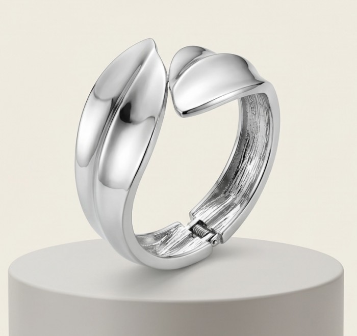 Bold Vintage style Luxurious Hinge Bangle Bracelet - photo 4
