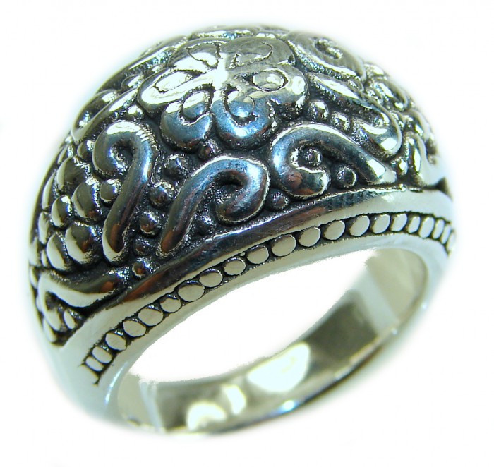 Large and Solid Bali made .925 Sterling Silver ring size 9 1/2 - Side view of large ornate Bali .925 sterling silver ring.