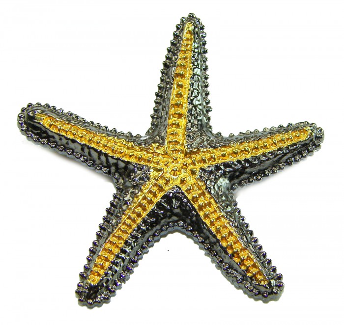 Large Italy made Starfish 18K Gold over .925 Sterling Silver handmade Pendant - Brooch - Top view of starfish jewelry, 18K gold over sterling silver.