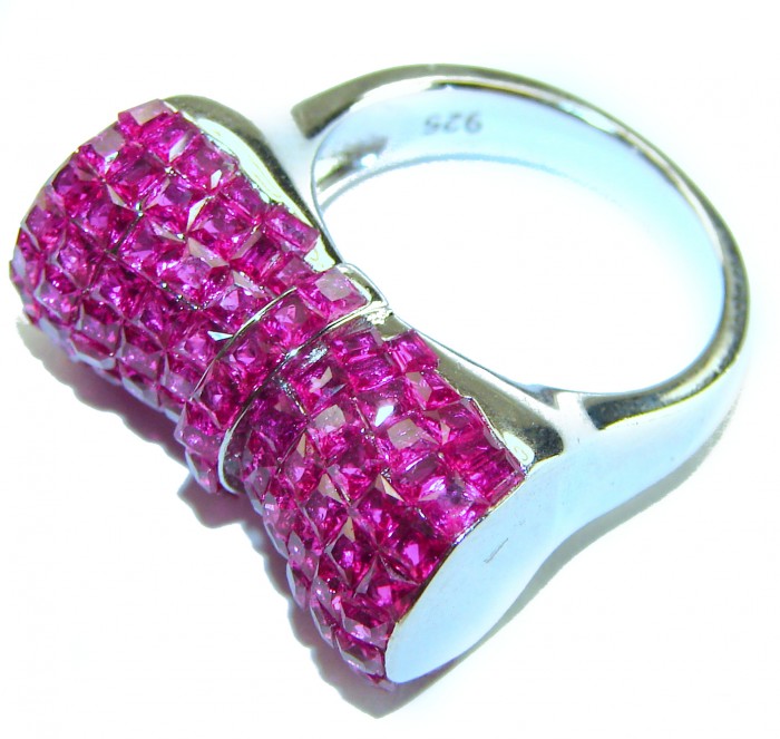 Luxurious Red Beauty 14.1 carat Ruby .925 Sterling Silver handcrafted Ring size 7 1/4 - Ruby and sterling silver ring, top view showing stones close-up.