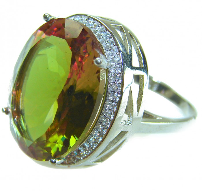 Precious 25.9 CARAT Alexandrite .925 Sterling Silver Statement HUGE Ring s. 7 - Close-up of Alexandrite stone in sterling silver setting.