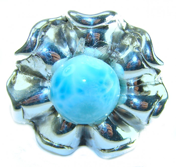 Large 8.2 carat Blue Perfection Blue Larimar .925 Sterling Silver handmade Large ring size 8 - Close-up of Blue Larimar in sterling silver setting