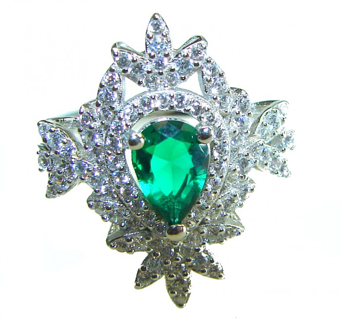 Luxurious 2.3 carat Emerald .925 Sterling Silver handcrafted Ring s. 6 1/4 - photo 2