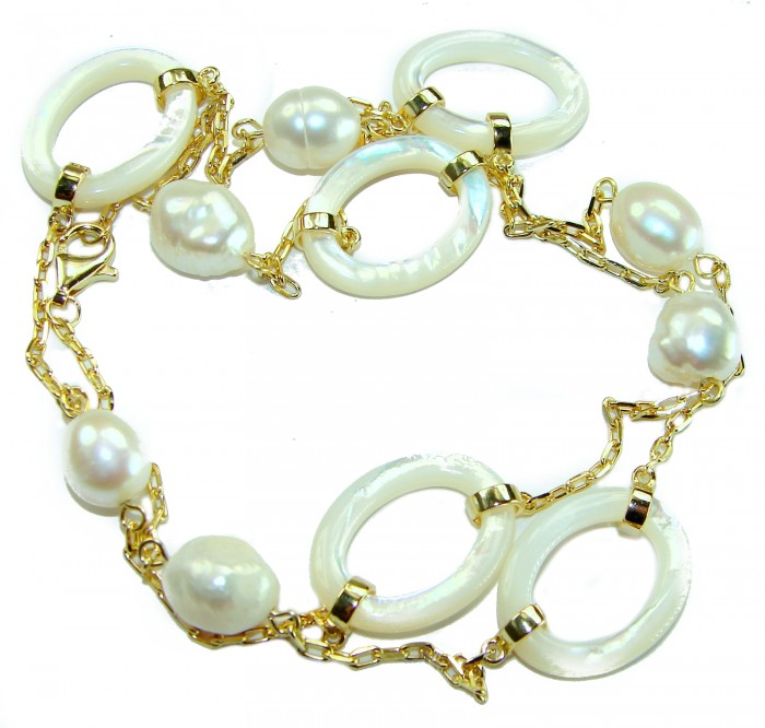 Precious White Blister Pearl 4K Gold over .925 Sterling Silver .925 Sterling Silver Necklace - Necklace with pearls and gold links, top view.