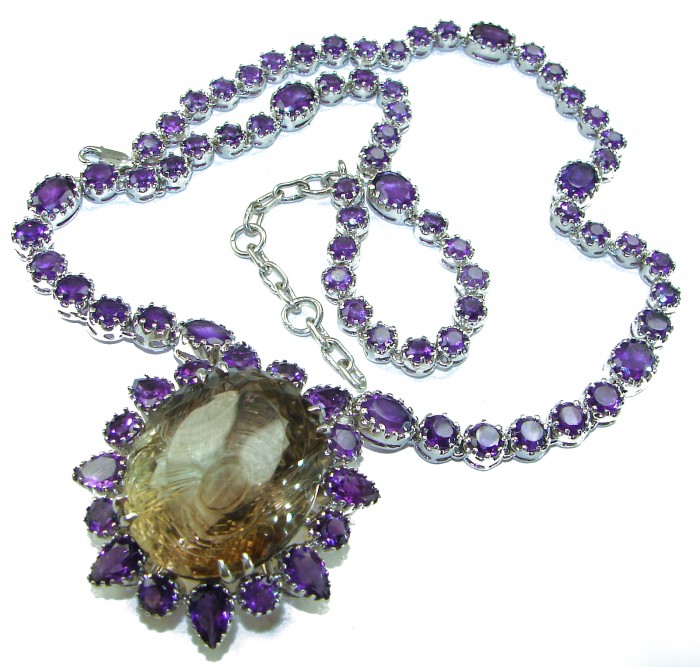 Outstanding 155.4 carat Autehntic carved Smoky Topaz Amethyst .925 Sterling Silver handcrafted Statement necklace - Necklace with large smoky topaz pendant and amethyst stones, top view.