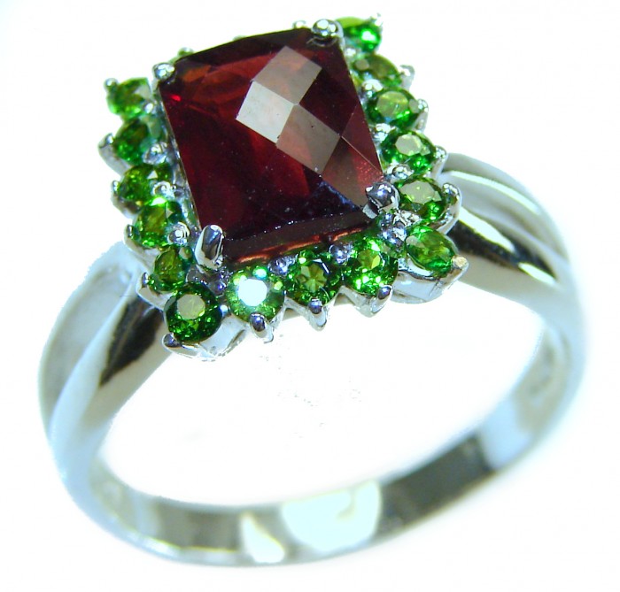 Emma 7.5 carat emerald cut Mozambique Ruby .925 Sterling Silver handcrafted ring; s. 9 - Emerald cut ruby ring with green stones, top view close-up.