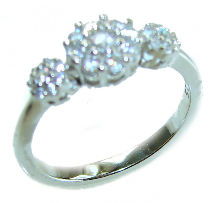 7.2 carat White Topaz 2 tones .925 Silver handcrafted Cocktail Ring s. 6 - Three-stone white topaz ring in silver, angled side view.