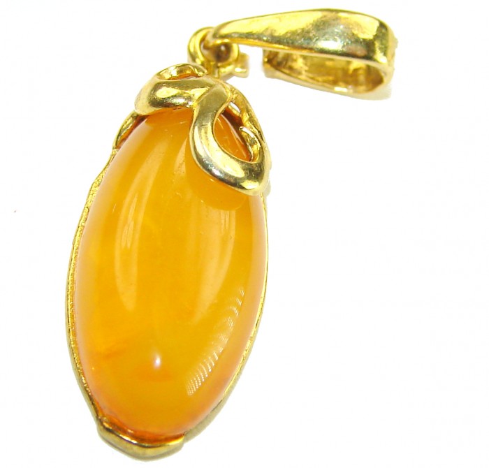 Prehistoric Authentic Baltic Amber .925 Sterling Silver beautifully dipped in 18K GOLD handcrafted Pendant - Close-up of Baltic amber pendant with .925 sterling silver setting