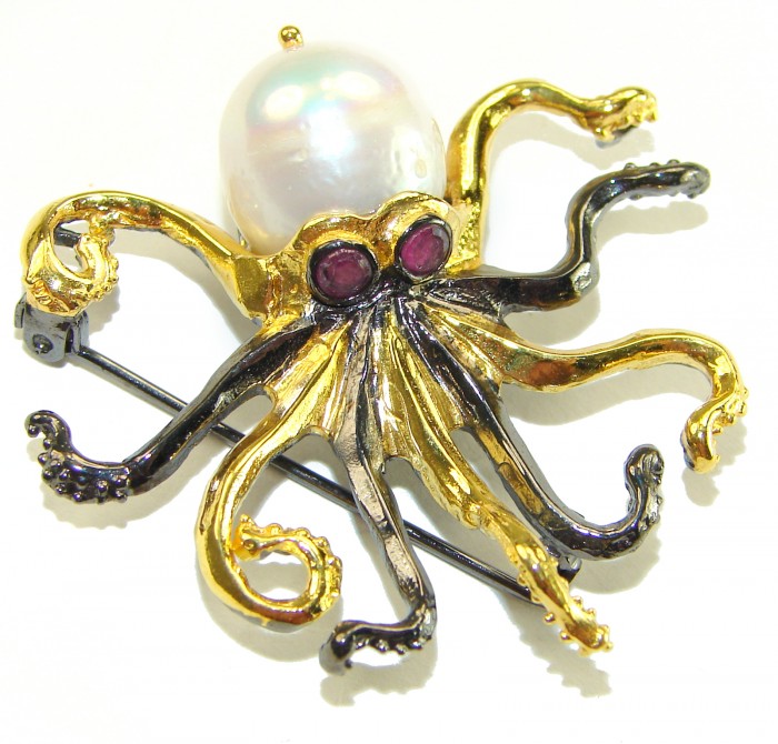 Octopus real Pearl 18K Gold over .925 Sterling Silver handmade Pendant - Octopus brooch with pearl, gold, and silver, top view showing clasp detail.