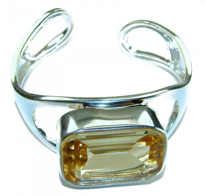 Simplicity 61.5 carat Genuine Lemon Quartz handcrafted .925 Sterling Silver Bracelet / Cuff - Silver bracelet with large lemon quartz, top view.