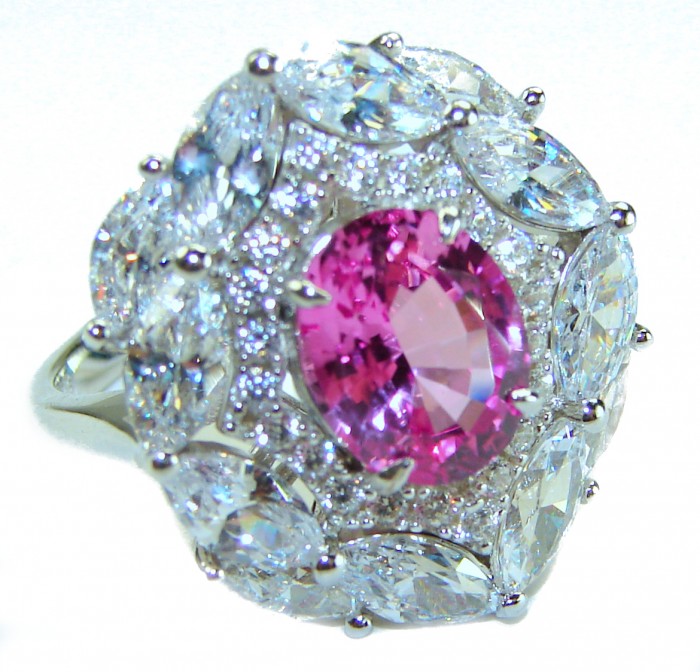Blooming Beauty 12.8 carat oval cut Pink Sapphire .925 Silver handcrafted Cocktail Ring s. 7 - Close-up of Blooming Beauty pink sapphire ring with diamond accents