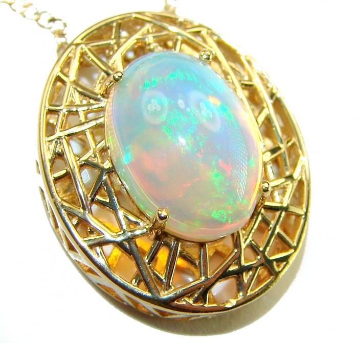 Earth Treasure Authentic 16.8 carat Golden Ethiopian Opal 22K Gold over .925 Sterling Silver handcrafted Statament Necklace - Close-up of 16.8 carat Ethiopian opal necklace with gold lattice setting