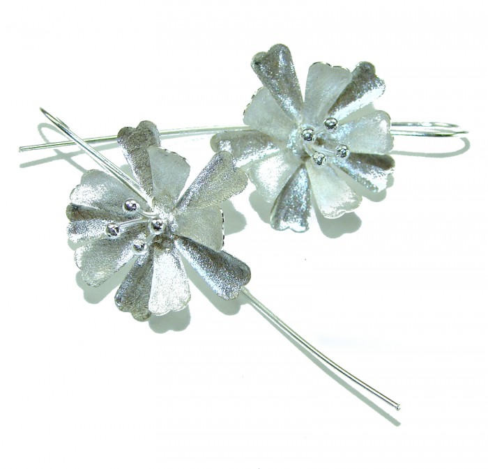 Silver Flowers Italy made .925 Sterling Silver Earrings - Silver flower earrings, top view, Italy made, .925 sterling silver.