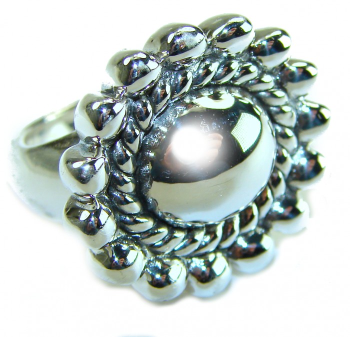 Perfection - Bali made .925 Sterling Silver handcrafted Ring s. 6 - Close-up of handcrafted Bali .925 sterling silver ring design.