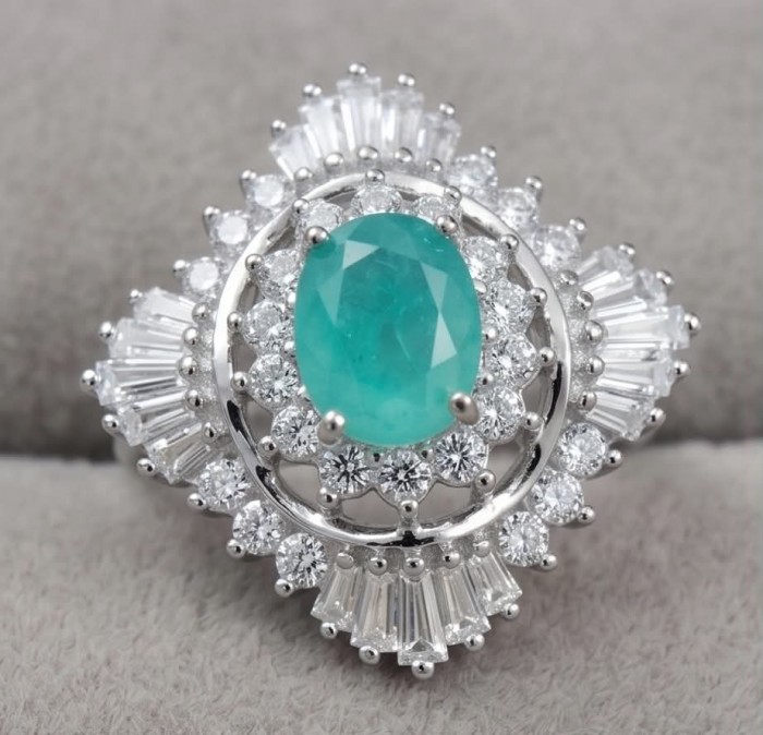 Vintage style - Timless Beauty - 3.5 carat Colombian Emerald 7.1 carat White Topaz .925 Sterling Silver handcrafted Statement Ring size 7 1/4 - Close-up of vintage style ring with 3.5 carat Colombian emerald.