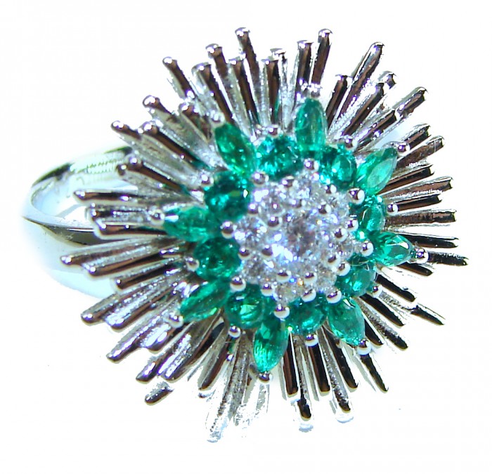 Authentic 8.2 carat Colombian Emerald .925 Sterling Silver handcrafted Ring size 6 1/4 - Close-up of authentic 8.2 carat Colombian Emerald ring in sterling silver.