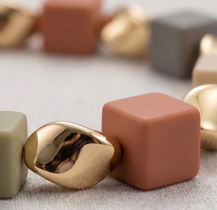 Luxurius Modern Concept - Crystal Cubes golden Handcrafted necklace - photo 2