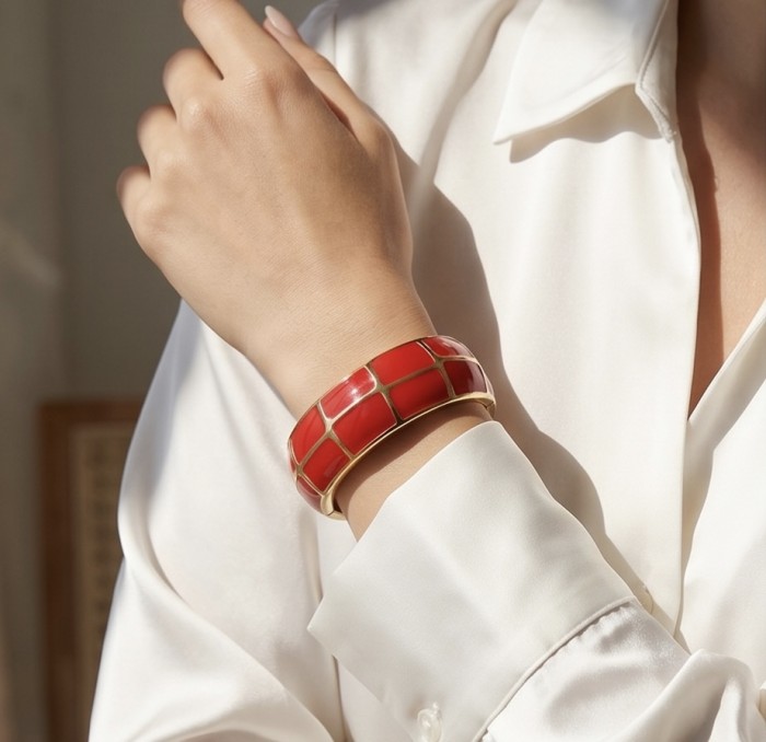 Red Enamel Vintage style Luxurious Golden Hinge Bangle Bracelet - photo 1