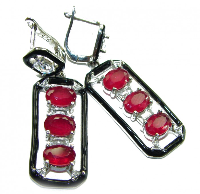 Art Deco 11.2 carat Ruby black enamel .925 Sterling Silver handcrafted earrings - Close-up of Art Deco ruby earrings with black enamel and sterling silver.