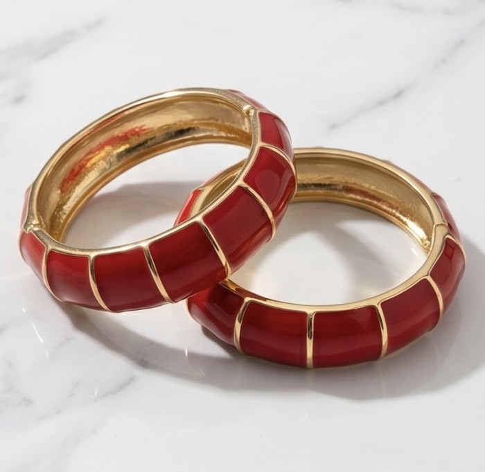 Lovely Red Enamel Vintage style Luxurious Golden Hinge Bangle Bracelet - photo 4