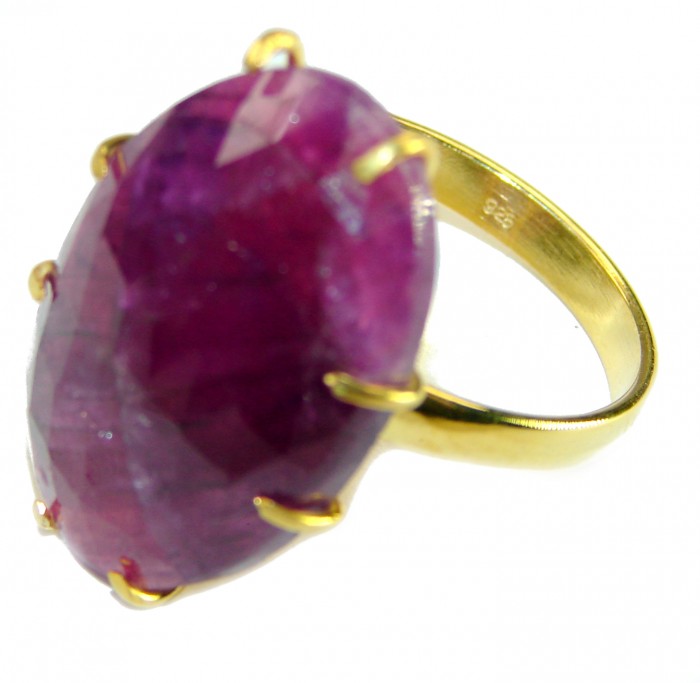 Bella Rosa Genuine 14.8 CARAT Ruby 18k GOLD OVER .925 Sterling Silver Large Statement Ring size 9 - Stone close-up of Bella Rosa Ruby ring in 18k gold over .925 sterling silver