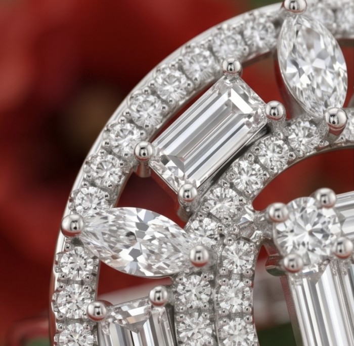 Art Deco 6.5 carat White Topaz .925 Sterling Silver ring size 8 - Close-up of Art Deco 6.5 carat White Topaz ring in .925 Sterling Silver