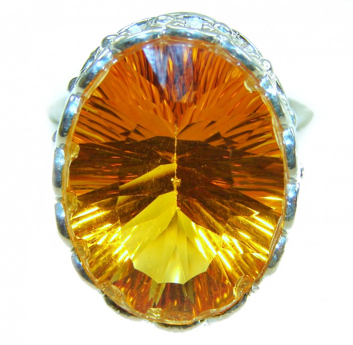 Liliana 39.5 carat Champagne Smoky Topaz .925 Sterling Silver Gold Oversized Ring size 7 3/4 - Close-up of a 39.5 carat champagne smoky topaz in .925 sterling silver setting.
