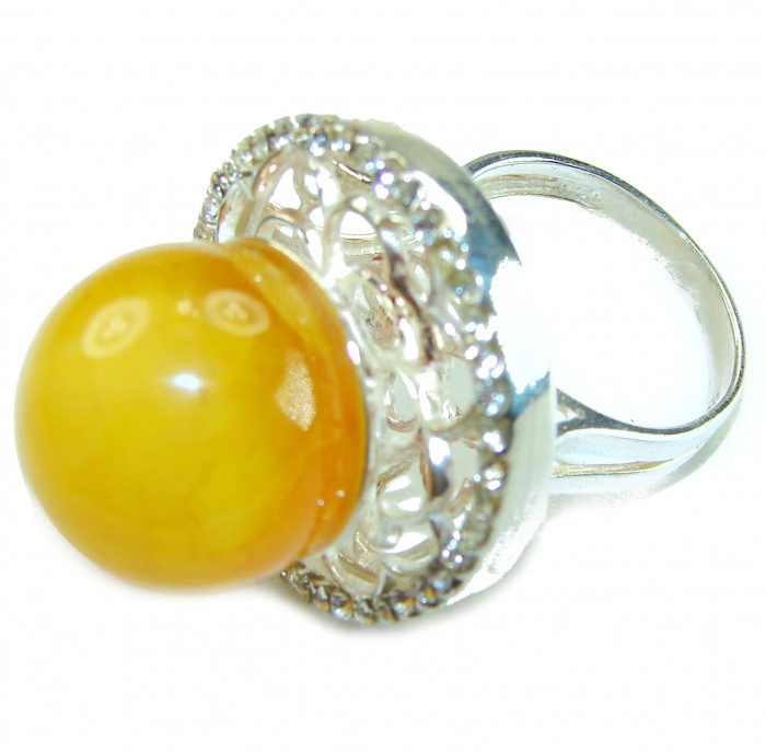 Beauty of the Nature Butterscotch Baltic Amber .925 Sterling Silver handcrafted Large ring; s. 8 - Close-up of Beauty of the Nature Butterscotch Baltic Amber ring