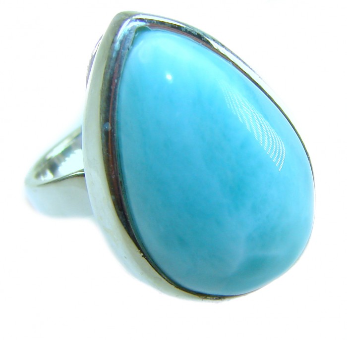 Caribbean Beauty 20.5 carat Genuine Blue Larimar .925 Sterling Silver handmade LARGE ring size 7 adjustable - Close-up of a Caribbean Beauty 20.5 carat Larimar sterling silver ring