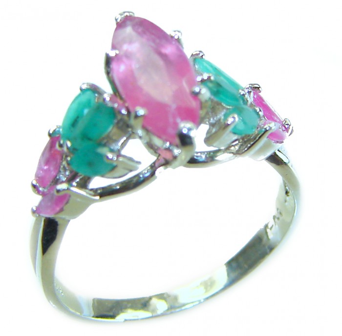 Authentic 5.3 carat Ruby .925 Sterling Silver handmade Cocktail Ring s. 7 - Side view of handmade sterling silver ring with ruby and emerald stones.