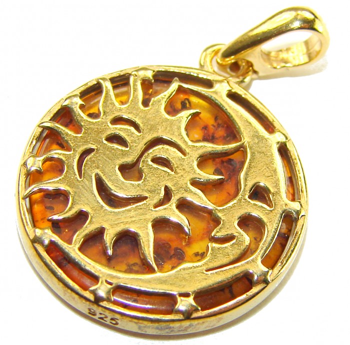 Perfect Balance Prehistoric Authentic Baltic Amber .925 Sterling Silver beautifully handcrafted Pendant - Round sun pendant with amber inlay, side view, sterling silver hallmark.