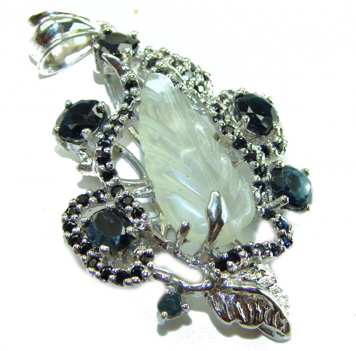 15.8 carat Green Amethyst - Prasolite .925 Sterling Silver handcrafted pendant - Close-up of 15.8 carat Green Amethyst pendant in .925 Sterling Silver