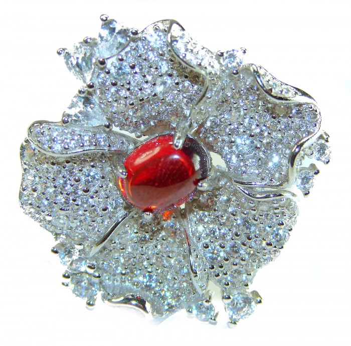 Spectacular Authentic 6.3 carat Ruby .925 Sterling Silver handmade Cocktail Ring s. 8 - Close-up of a sterling silver flower ring with a 6.3 carat ruby centerpiece.