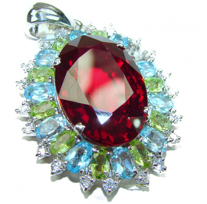 Rose Garden - Victorian style - 49.5 carat Authentic Ruby .925 Sterling Silver handcrafted Pendant Brooch - Close-up of Victorian style ruby pendant with blue and green stones.