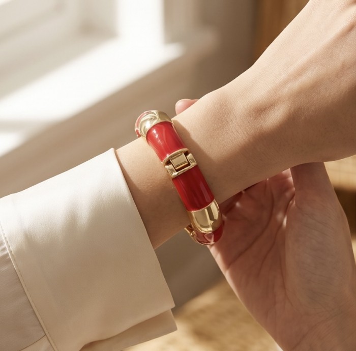 Lovely Red Enamel Vintage style Luxurious Golden Hinge Bangle Bracelet - photo 1