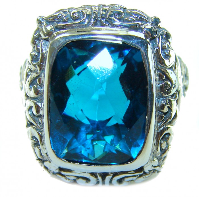 Rare Bali Made - 12.5 carat London Blue Topaz .925 Sterling Silver handmade Ring size 6 - Close-up of ornate ring with 12.5 carat London Blue Topaz stone.