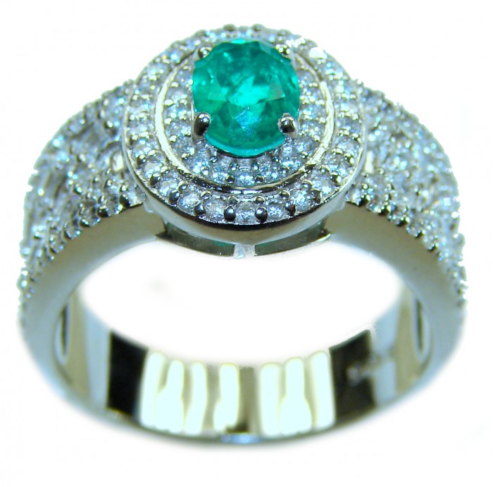 Pacific green - Vintage style - 2.1 carat Emerald .925 Sterling Silver handcrafted Statement Ring size 8 - Emerald ring close-up, vintage style, 2.1 ct, Sterling Silver.
