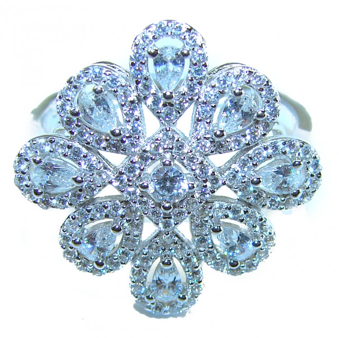 11.8 carat White Topaz .925 Sterling Silver brilliantly handcrafted ring s. 8 1/4 - Close-up of a floral white topaz sterling silver ring design.