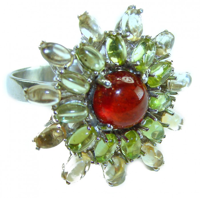 Bella Rosa Natural 18.4 carat Ruby .925 Sterling Silver handmade Large Statement Ring size 9 1/4 - Close-up of Bella Rosa Ruby and .925 Sterling Silver ring.
