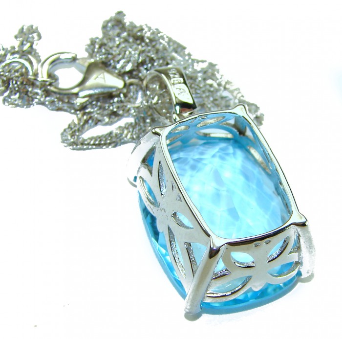 Vintage style- 14.5 carat authentic Swiss Blue Topaz .925 Sterling Silver handcrafted necklace - Close-up of vintage-style Swiss Blue Topaz pendant with chain detail