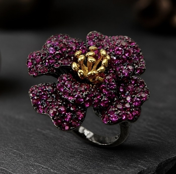 Red Rose 22.5 carat Ruby black rhodium over 18K Gold .925 Sterling Silver handcrafted ring size 6 - Close-up of Red Rose ring with rubies and gold accents