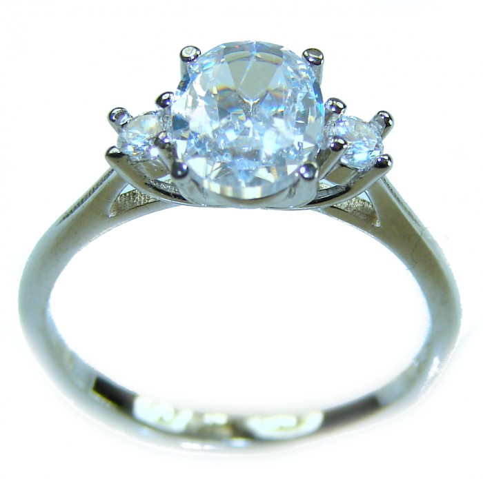 Luxurious 4.2 carat White Topaz .925 Sterling Silver handcrafted Ring s. 6 - Side view of a 4.2 carat white topaz ring in .925 sterling silver.