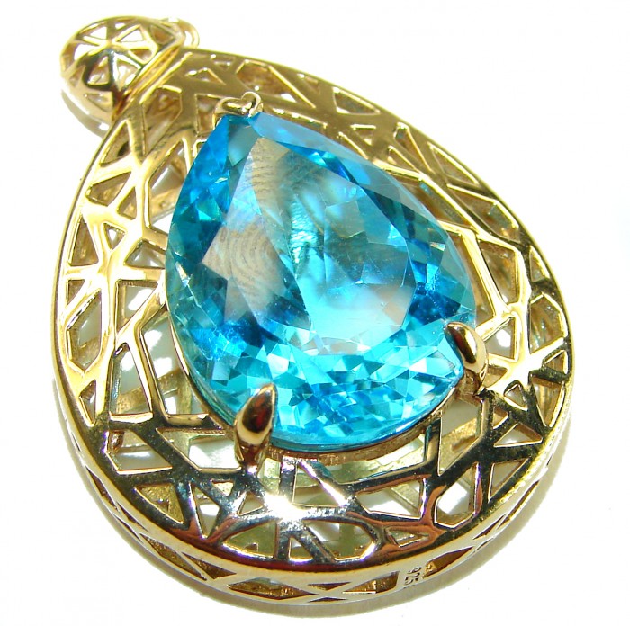 Oceania Pear cut 22.8 carat Swiss Blue Topaz 18K Gold over .925 Sterling Silver Handcrafted Pendant - Close-up of pear cut 22.8 carat Swiss Blue Topaz in 18K gold setting