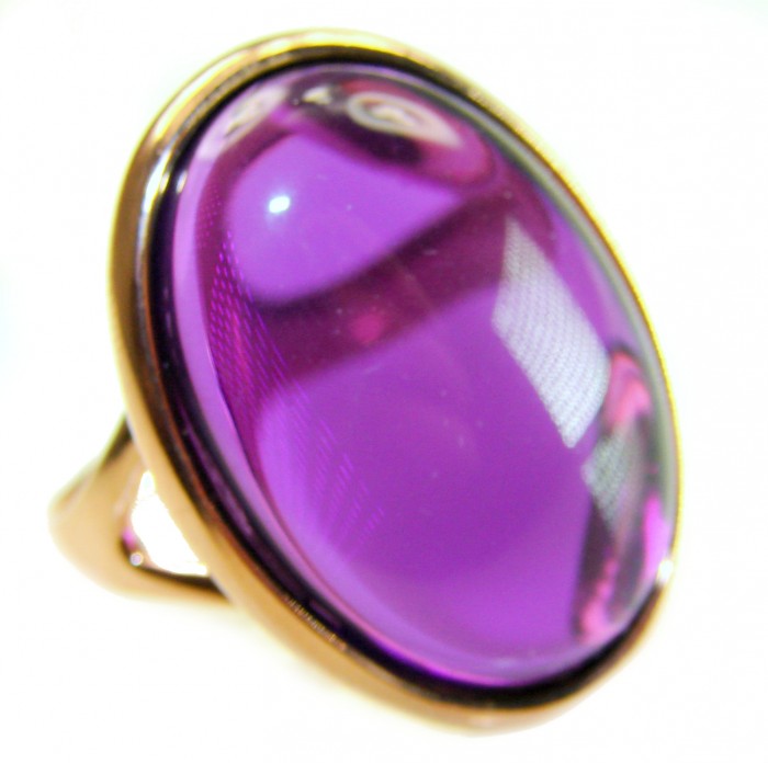 Top quality 25.2 carat Amethyst .925 Sterling Silver Handcrafted Large Ring size 8 1/4 - Close-up of amethyst stone set in .925 sterling silver ring.
