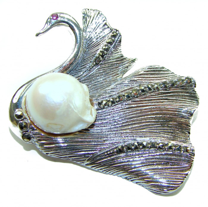 Perfect Swan Mother of Pearl Ruby .925 Sterling Silver handmade Pendant Brooch - Swan brooch with pearl and ruby detail, sterling silver, close-up view.